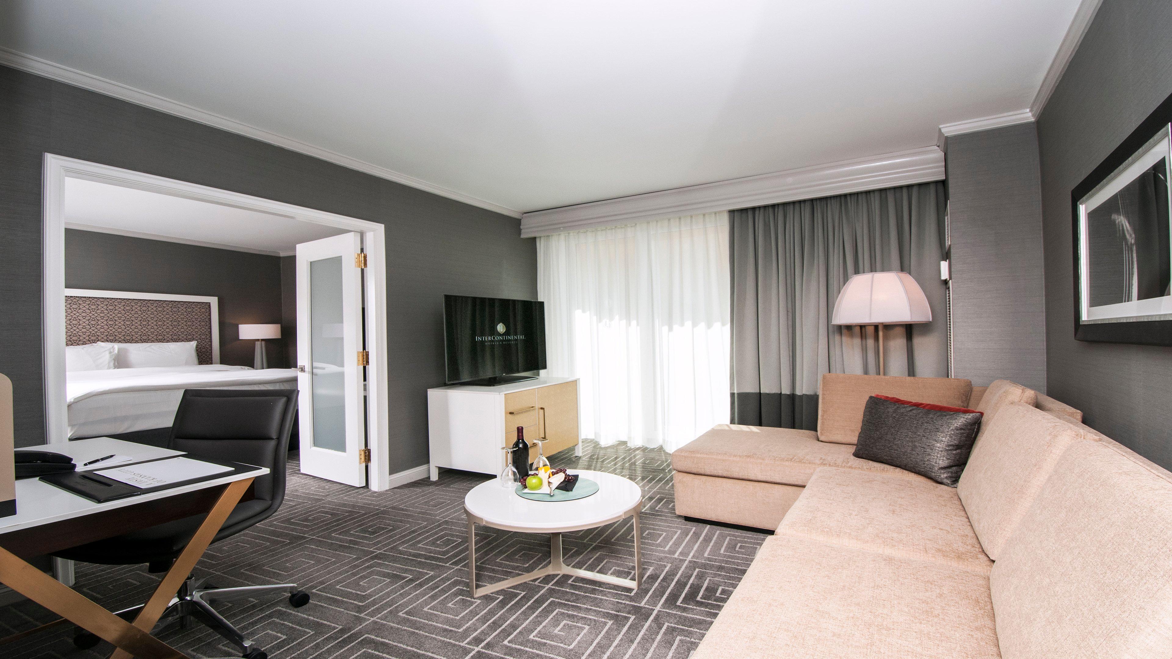อินเตอร์คอนติเนนตัล แคนซัสซิตี้ แอท เดอะพลาซา Hotel ภายนอก รูปภาพ